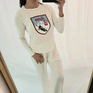 Michael Kors Aspen white ski snow crewneck long sleeve snow t-shirt